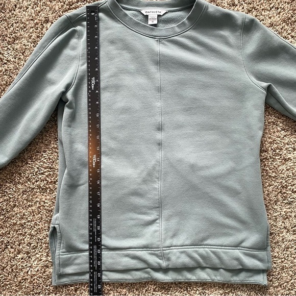 Athleta Retroplush Crewneck Sweatshirt Oversized Minimalistic Grey Green Sz XS - Picture 10 of 13